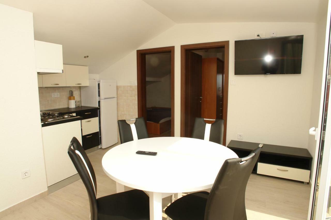 Apartmani Stambuk Mandre Exterior photo